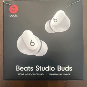 Beats Studio Buds